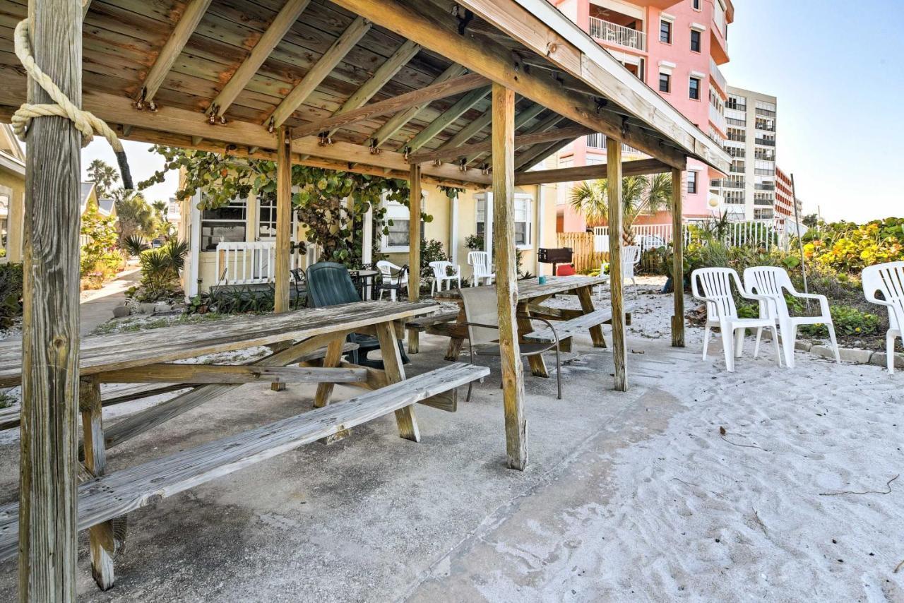 Indian Shores Cottage With Cabana - Steps To Beach! Clearwater Beach Eksteriør billede