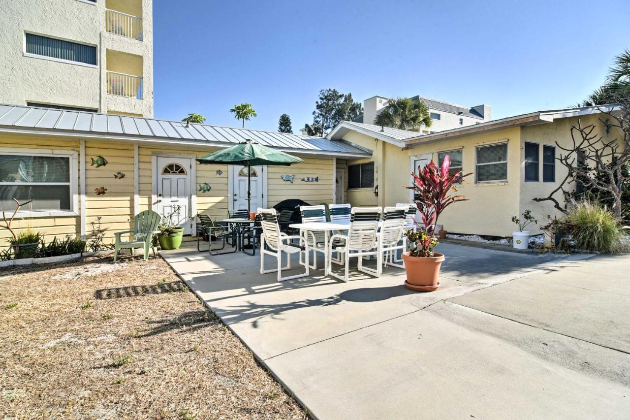 Indian Shores Cottage With Cabana - Steps To Beach! Clearwater Beach Eksteriør billede